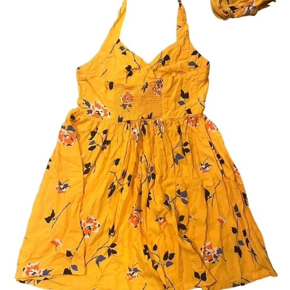 Urban Outfitters Pippa Halter‎ Mini Floral Dress Size Small Petite